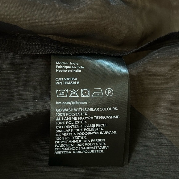 H&M puff sleeve organza - Picture 5 of 6